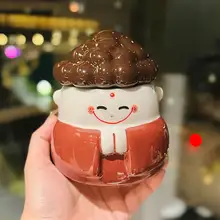 ユニークなデザインの陶製マグカップ【フタ付き・スプーン付き・オフィス用・誕生日ギフトに最適】