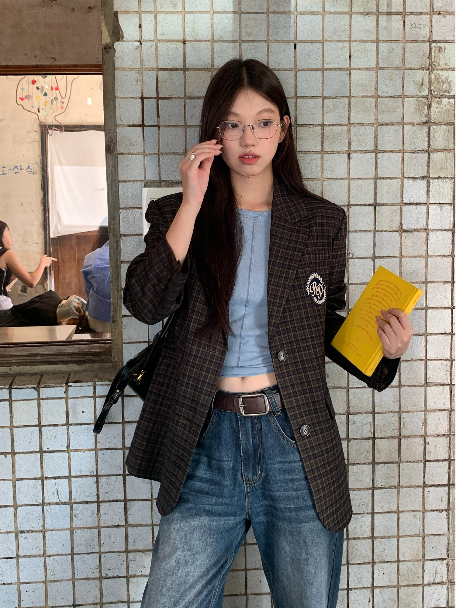 春秋にぴったりのジャケットは、学院風のショートジャケットを選ぶべき？