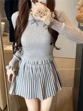 グレーの風信子 プリーツスカートとニットトップス【ピーターパンカラー・リボン付き・ウエスト収縮】（セットアップ対応）