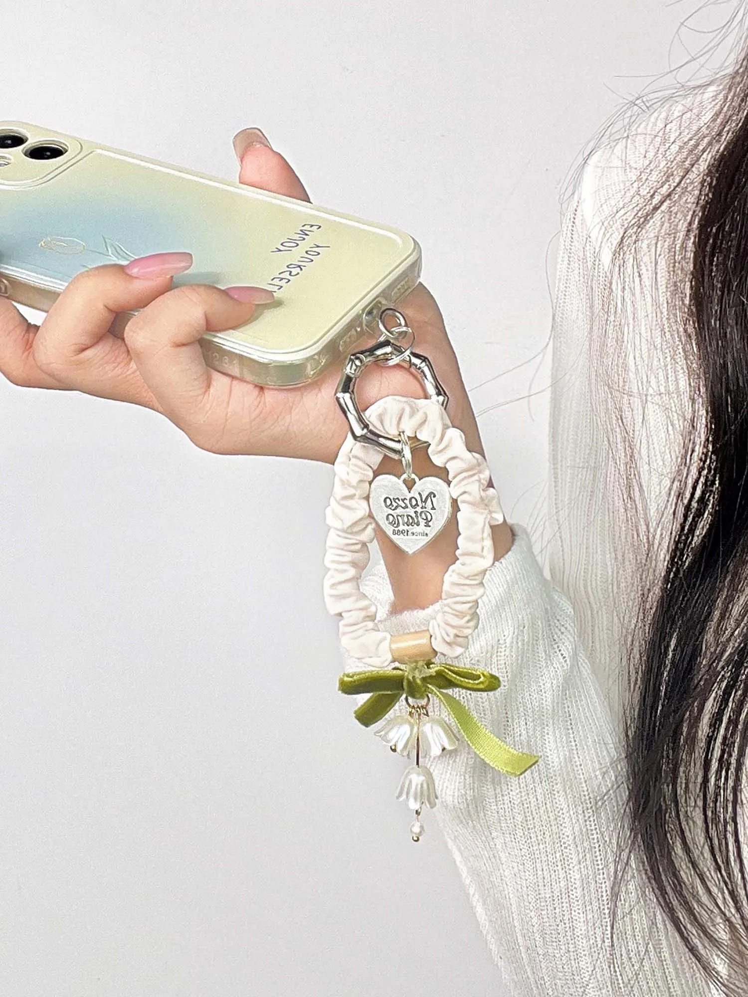 スマホ用ハンズフリーリング：防丢機能と快適な携帯操作を実現