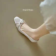 羊革製 フラットバレエシューズ【リボン付き・粗いヒール・バレエスタイル】（セットアップ対応）