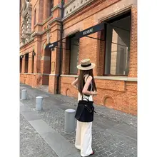 涼し気で快適な背負い式リネンオールインワン