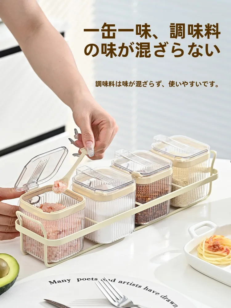 調味料をキッチンにしまうのが難しい…どうやって「分けて使える」収納を選びましょうか？
