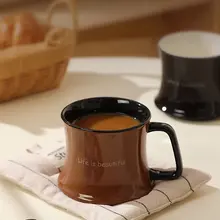 ユニークなデザインの陶器製マグカップ【カップル向け・家庭用・春のインスピレーション】