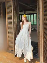 フリルデザインのオフショルダーワンピース【ビーチリゾート・セクシー・不規則裾】