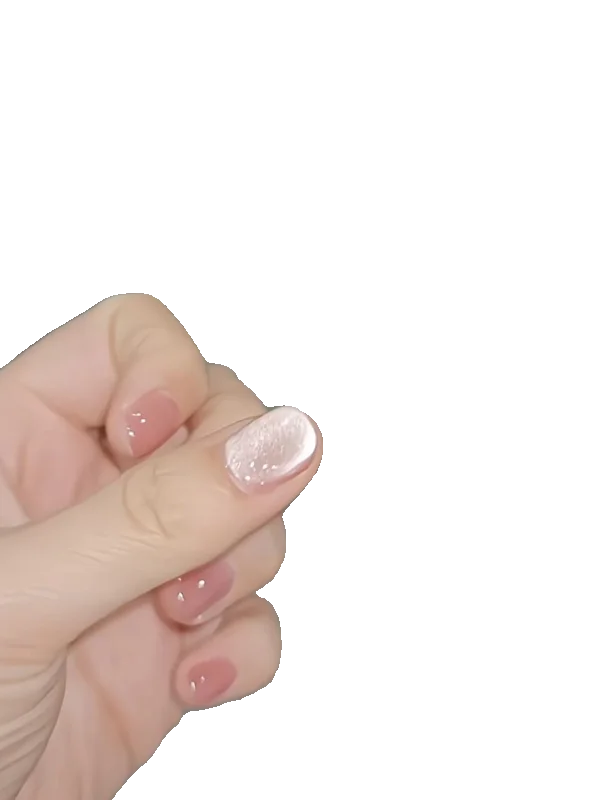 5月にぴったりのネイルデザインは？短款の猫目ネイルチップが解決する日常の悩み