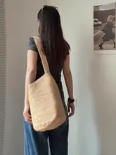 手作りラフィア編みトートバッグ【ショルダー・旅行用・小型・夏のスタイル】
