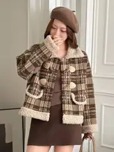 羊羔毛襟のデザインが特徴のショートコート【秋冬用・高級感あり・女性用】（セットアップ対応）