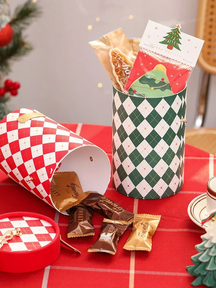 クリスマス用 円形ギフトボックス：おしゃれな手提げタイプでお菓子や口紅を美しく包装