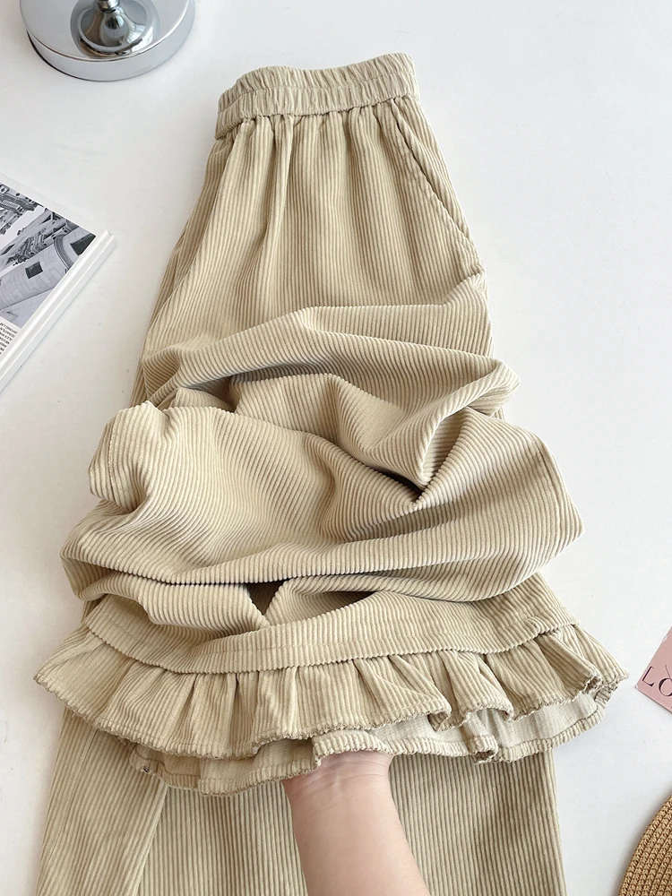 ハイウエスト ワイドパンツ【ヴィンテージ風・コーデュロイ・フリル裾】の着こなしと実用性を徹底解説