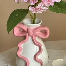 リボンデザインの陶製花瓶【インテリア装飾用・高級感あり】