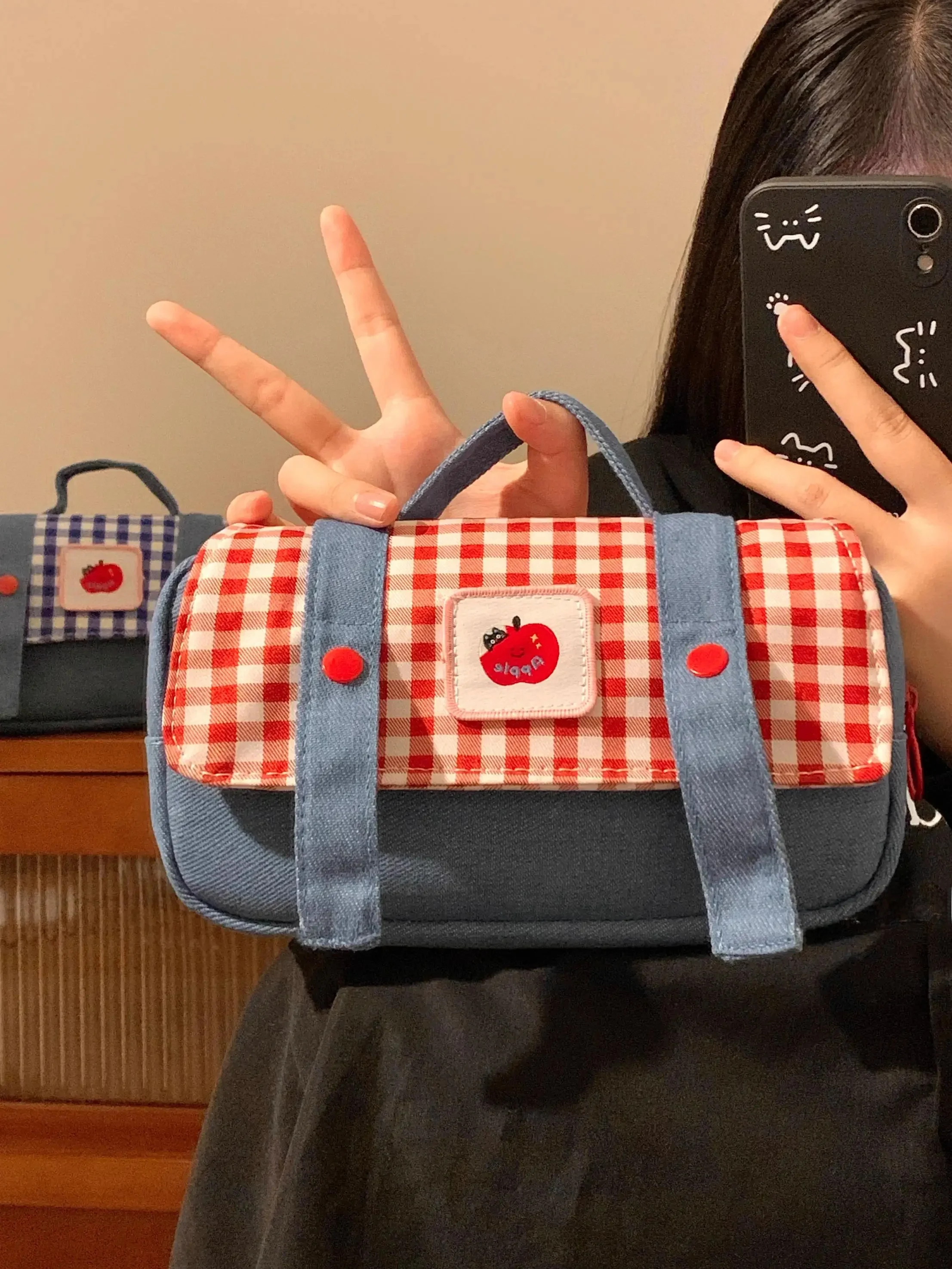 ペンケース レトロ おすすめモデル：かわいいアップルデニムペンケースの実用性とデザイン解析