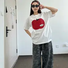 夏用 フィット白色Tシャツ【リンゴプリント・コットン100%・短袖】