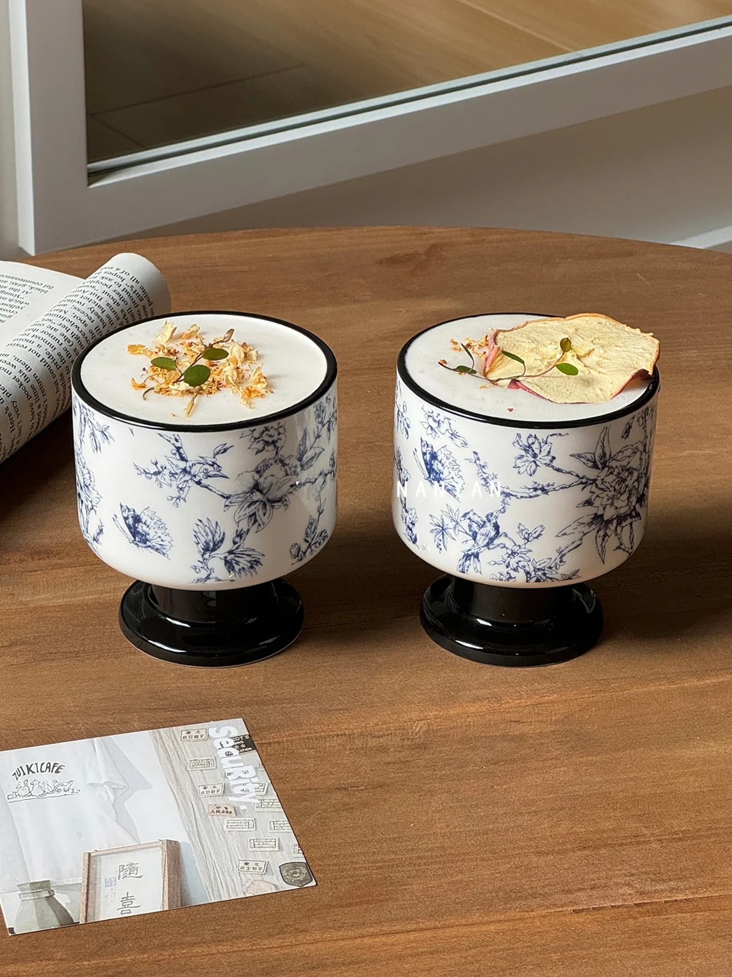 青花模様の陶器マグカップ：中華風の高級感と保温性能を実際の使い方で検証