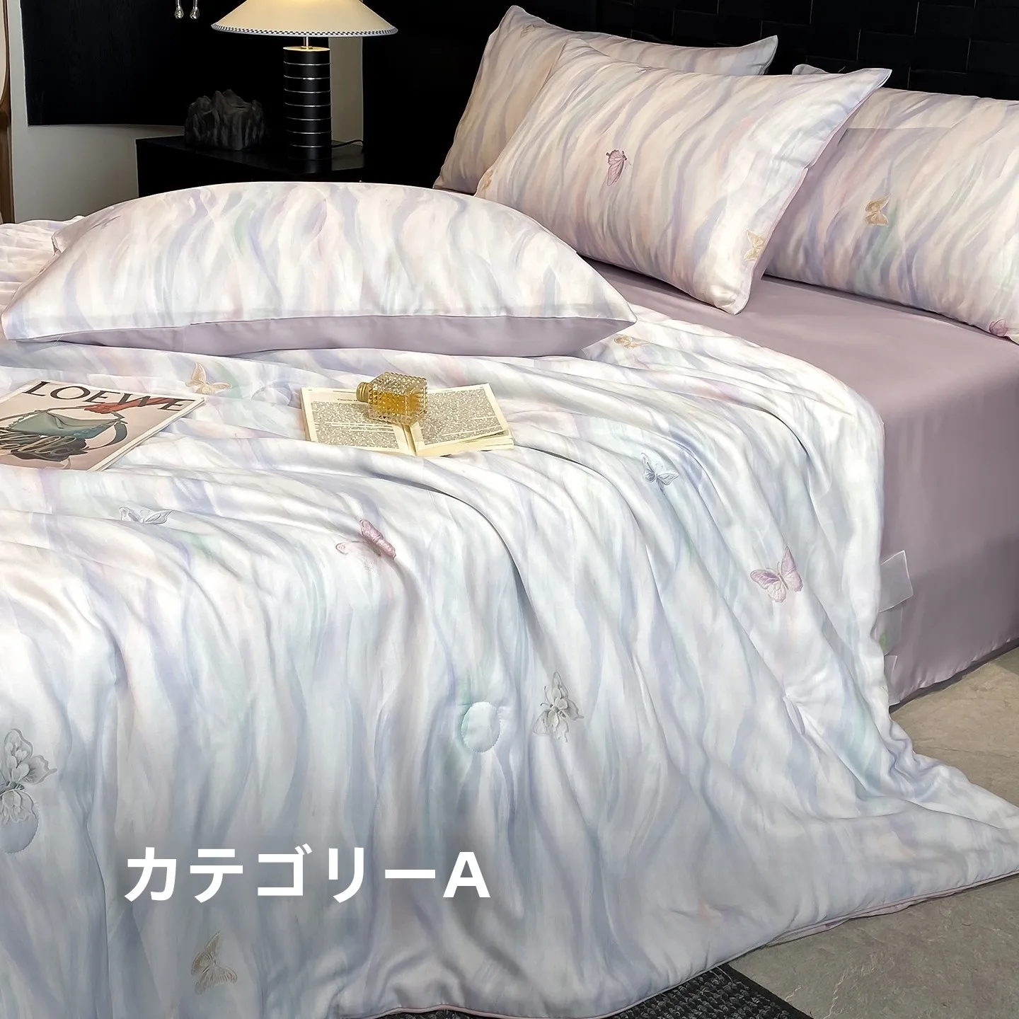 タオルケットを選ぶべきタイミングは？夏の部屋にぴったりな「肌触りの魔法」を体感する
