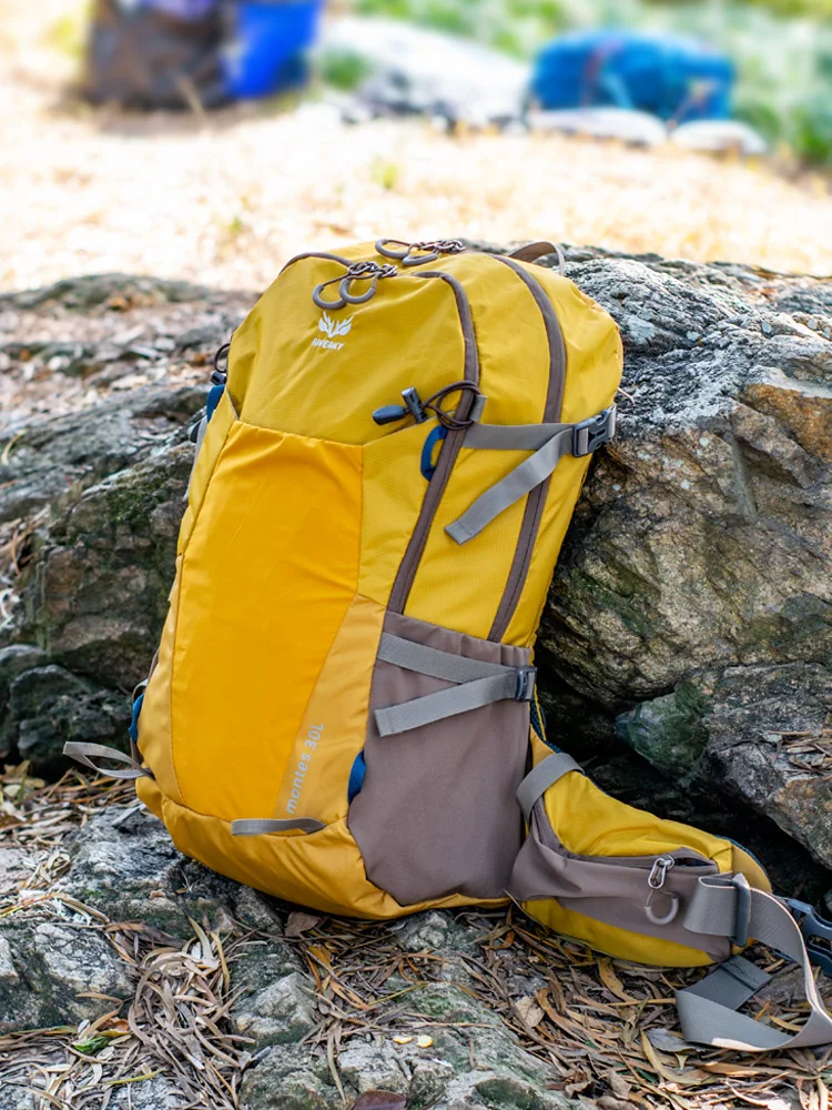 登山で水が漏れないバッグは、本当に存在するのか？