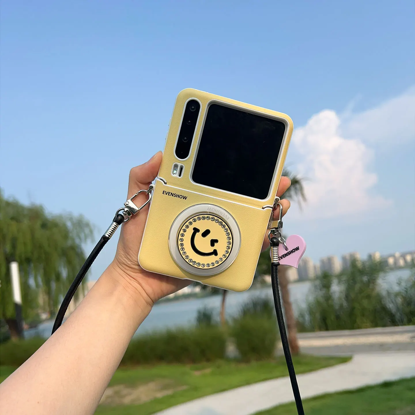 スマホケースが手帳型で可愛いなら、どうやって選ぶべき？