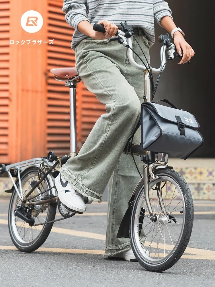 ロックパック セリア：折りたたみ自転車用前バッグの実用性と使用シーン解析