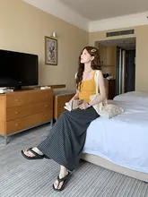 ストライプデザインのロングスカート【カジュアル・リボン付き・フレアシルエット・ボディラインを美しく見せる】