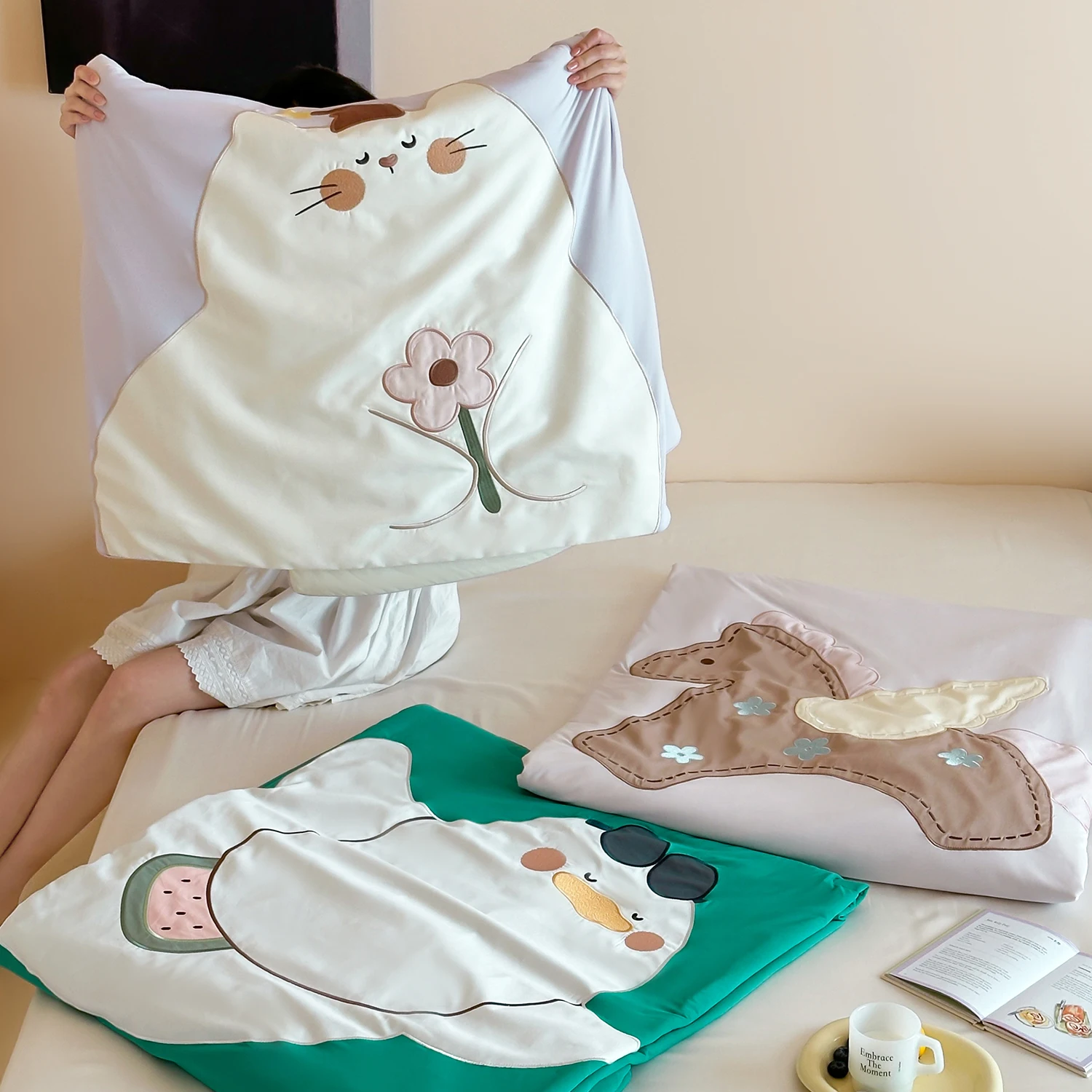 冷感掛け布団を選ぶべき理由は？夏の肌にやさしい「アイスシルク」が本当の快適さを届ける