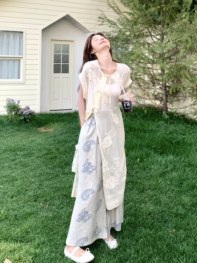 中華風刺繍ブラウスとワイドジーパンセット：夏季通勤・キャンプに最適な2wayスタイル