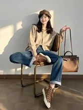 デザインのニットセーター【秋用・スリムフィット・ハイネック】