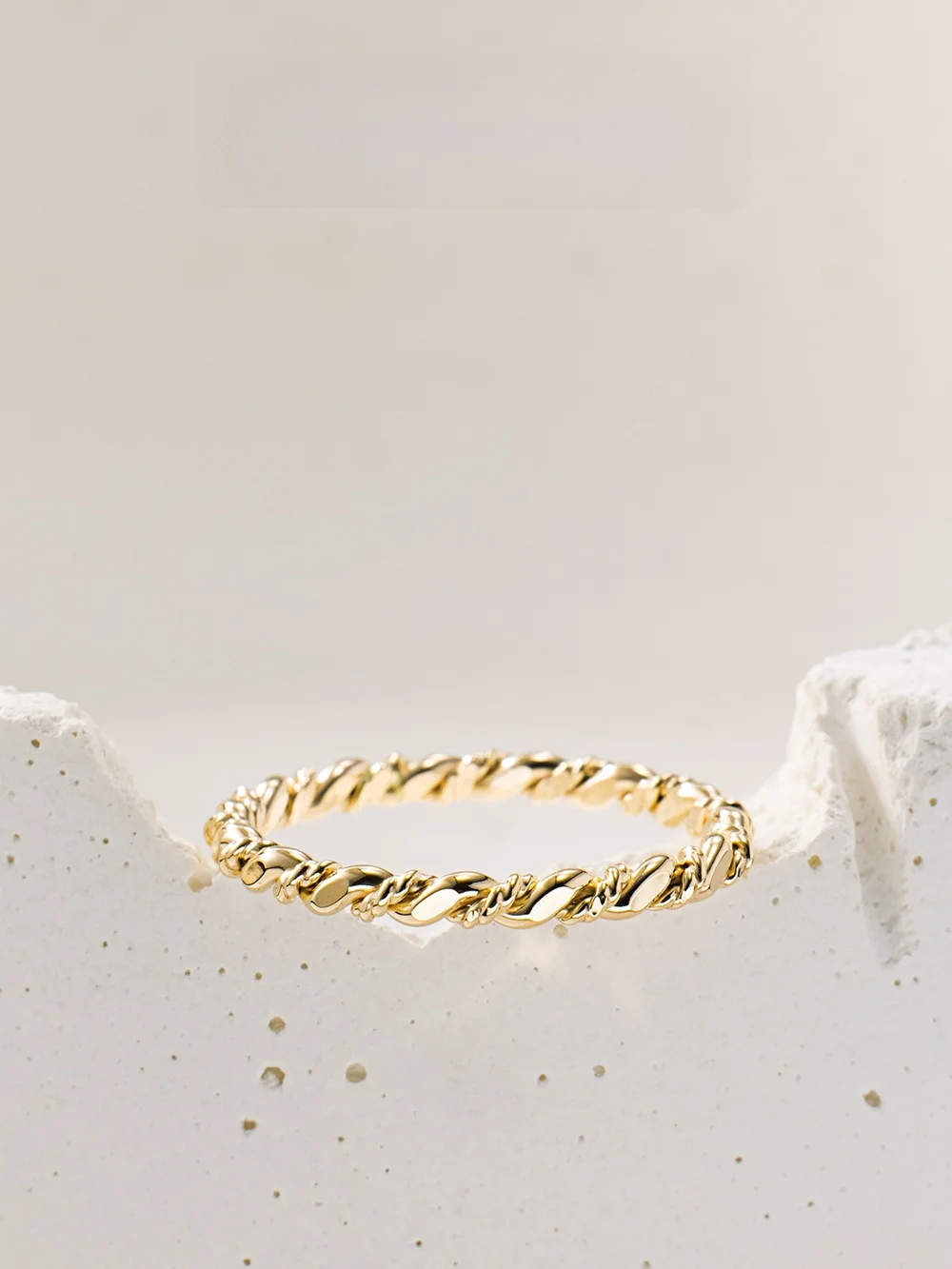 14k リングを選ぶべきタイミングは？価格・デザイン・保存法まで徹底解説