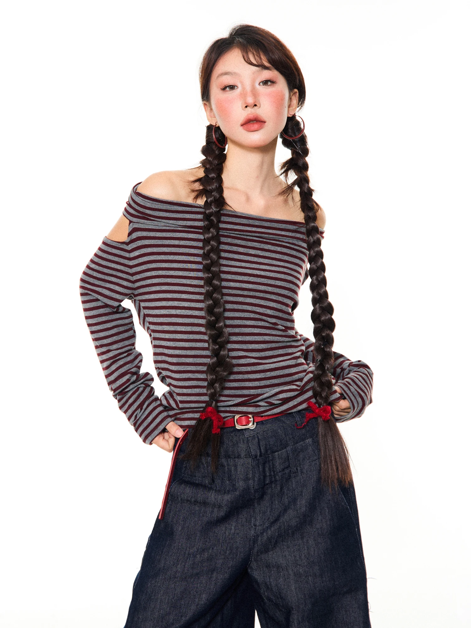 アメリカンスタイルのホットガールワンピースショルダー長袖Tシャツ女性用