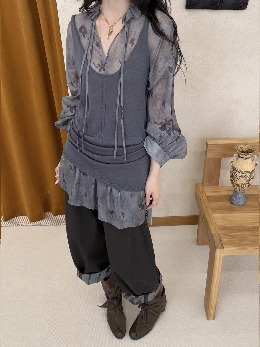 ギャルパンツで失敗しないスタイルは？韓国風レトロスタイルのハイウエストワイドパンツが解決する