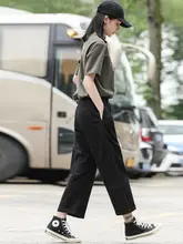 カーキ色の女性用ワークパンツ【夏用・薄手・フィット・ワイドレッグ】（セットアップ対応）
