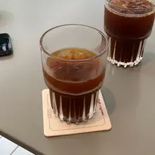 重ねて収納できる白いガラスコーヒーカップ【アイスアメリカーノ・冷やしラテ用・家庭用】