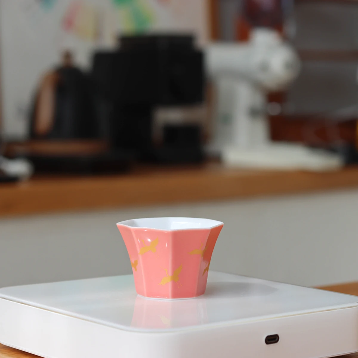 シッピーカップとは？エレガントな陶製コーヒーカップの実際の使い方と特性
