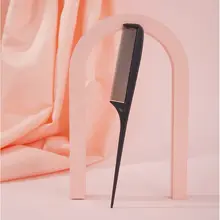 尖尾型デザインの化粧用梳【使いやすさと美しさを兼ね備えた】