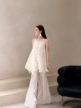 ロマンティックなリゾートスタイル！ギャザー入りノースリーブトップスとワイドパンツ（セットアップ対応）
