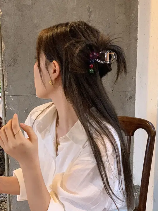 多彩な水晶球のヘアクリップ【シャーククリップ・上品な髪型用】