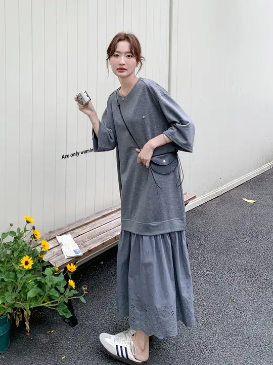 感あるグレーのフリル付きAラインワンピース【カジュアル・夏用】