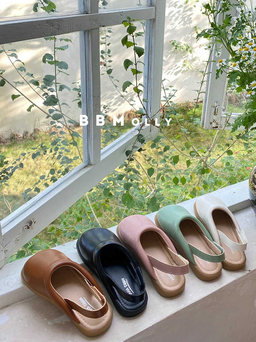 ストラップ付きパンプス：疲れない快適性と日常使いの実証