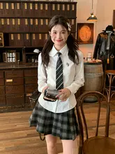 学院風長袖シャツ【白色・ウエストタイト・通勤向け】