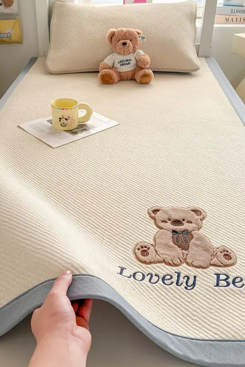 夏用アイスシルク寝具【学生寮用・シングルベッド対応・折りたたみ機能・洗濯機対応】