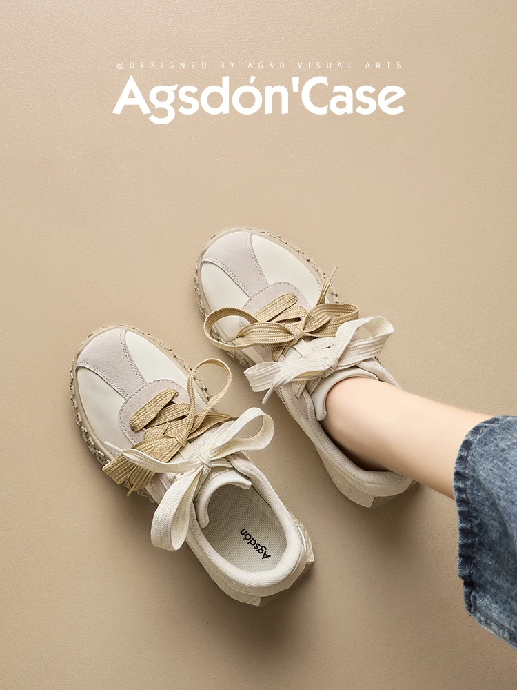 レースアップスニーカーの足にフィットする方法：Agsdon 厚底デザイン女性用スニーカーの実測ガイド