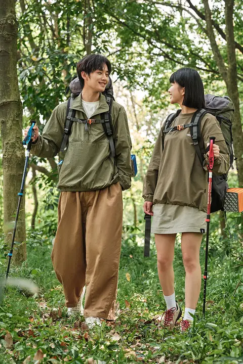 pelliot 軽量カーボンファイバー登山杖【伸縮式・女性用・アウトドアハイキング】