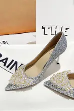 美しいクリスタル装飾のウェディングシューズ【新婦用・疲れにくい・ハイヒール】