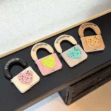 可愛らしい全包デザインのマグネット式スマートフォンケース【ストラップ付き・スタンド機能・華やか】（セットアップ対応）