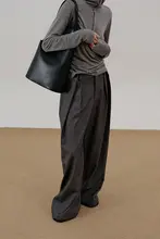 スタイリッシュなウエスト折りたたみデザインのスーツパンツ【シンプルでオシャレ】