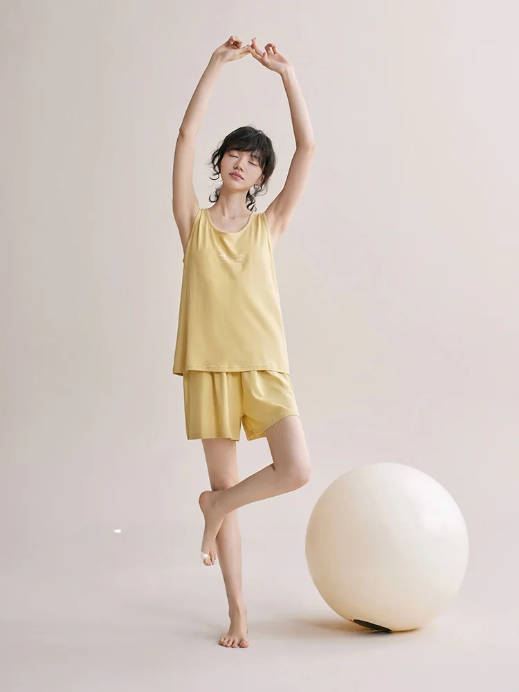 夏用モダールマタニティキャミソールとショートパンツセット：悦内が提供する柔らかさと通気性の実証