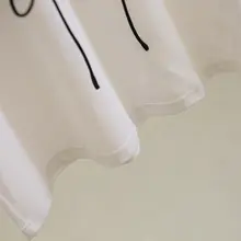 デザイン性の高い立体的な蝶モチーフのラウンドネックゆったりTシャツ（セットアップ対応）