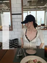 レースデザインの透け感あるニットカーディガン【女性用・夏用・軽量】