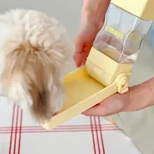 ペットボトル 犬 用 外出 便利 斜め掛け 飲水 器
