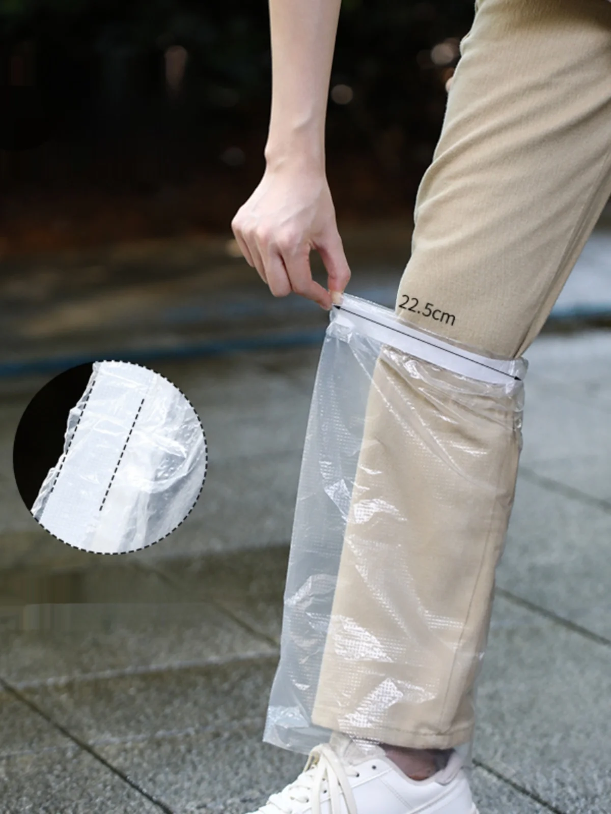 梅雨時のきれいめスタイルを守る、雨の日も気品を保てるレインアイテムは？