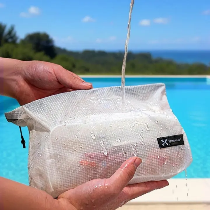 子供用水泳用品収納バッグ【防水・乾湿分離・アウトドア旅行用】